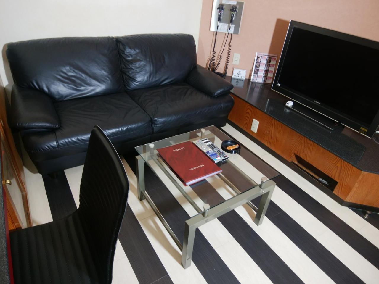 La.Festa (Adults Only) Hotel Takamatsu Bagian luar foto