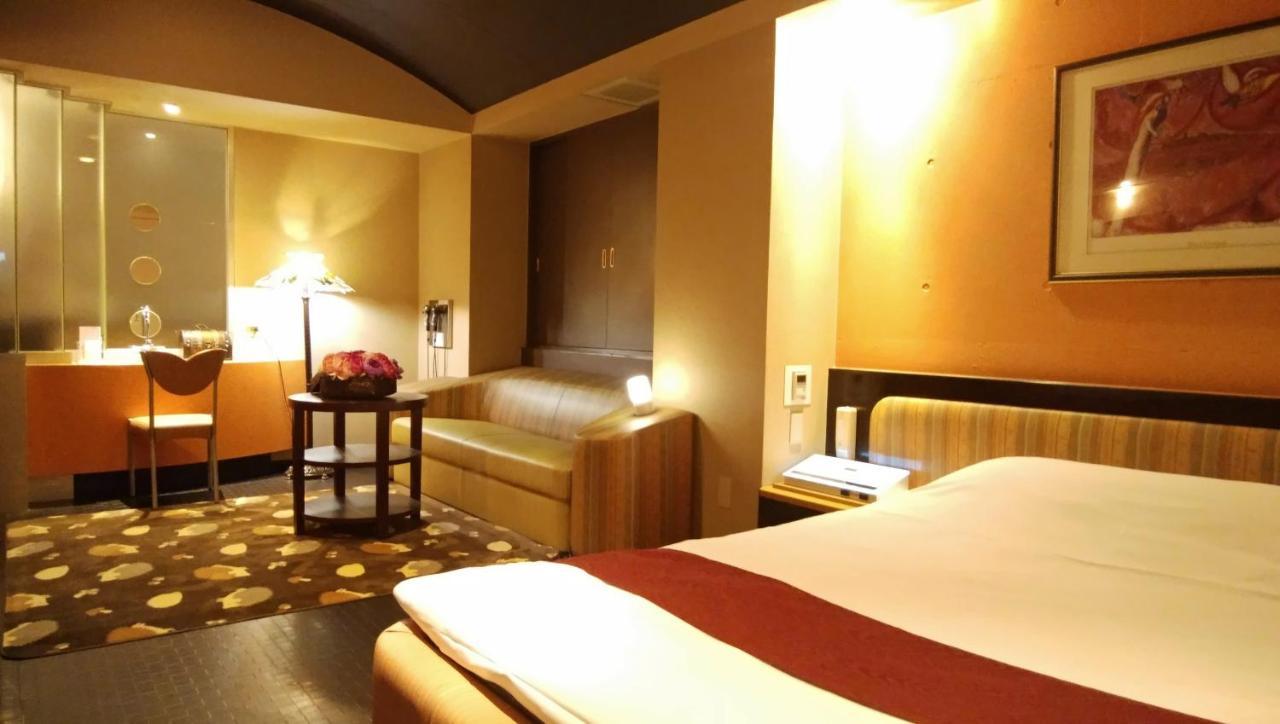 La.Festa (Adults Only) Hotel Takamatsu Bagian luar foto